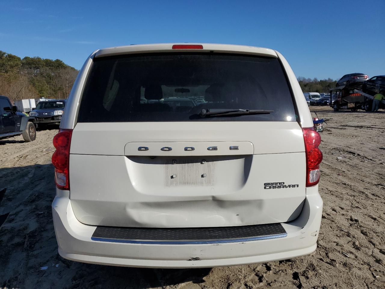 2013 Dodge Caravan - Image 6