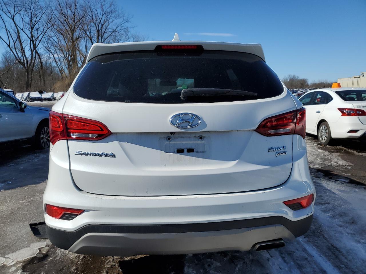 2017 Hyundai Santa Fe - Image 6