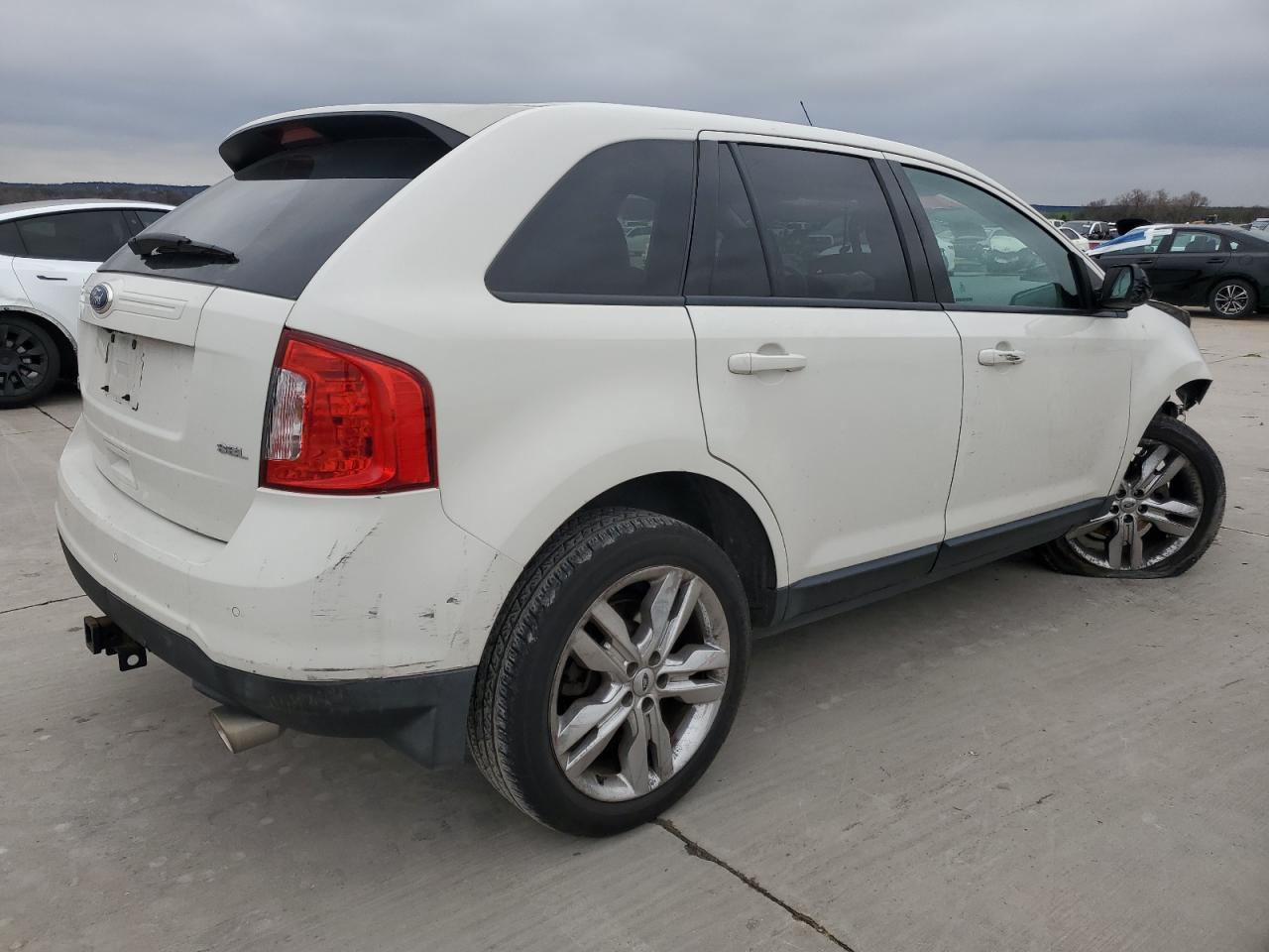 2012 Ford Edge - Image 3