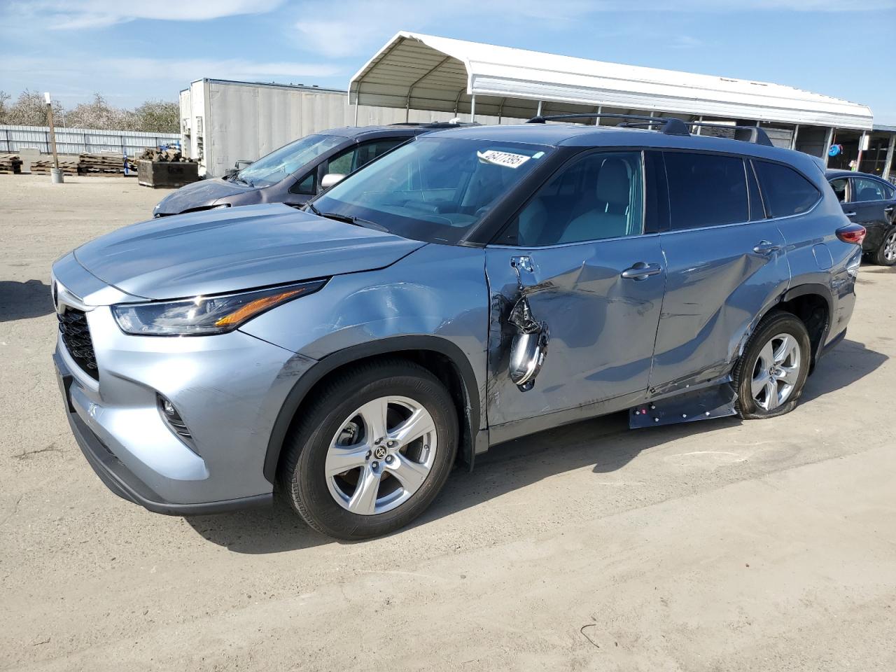 2022 Toyota Highlander - Image 1