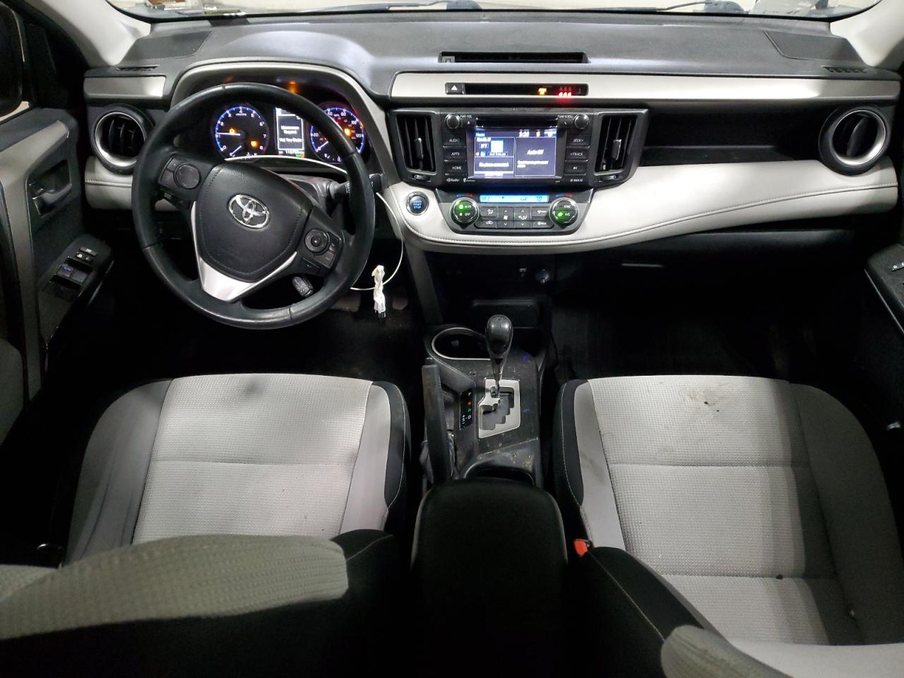 2018 Toyota RAV 4 - Image 8