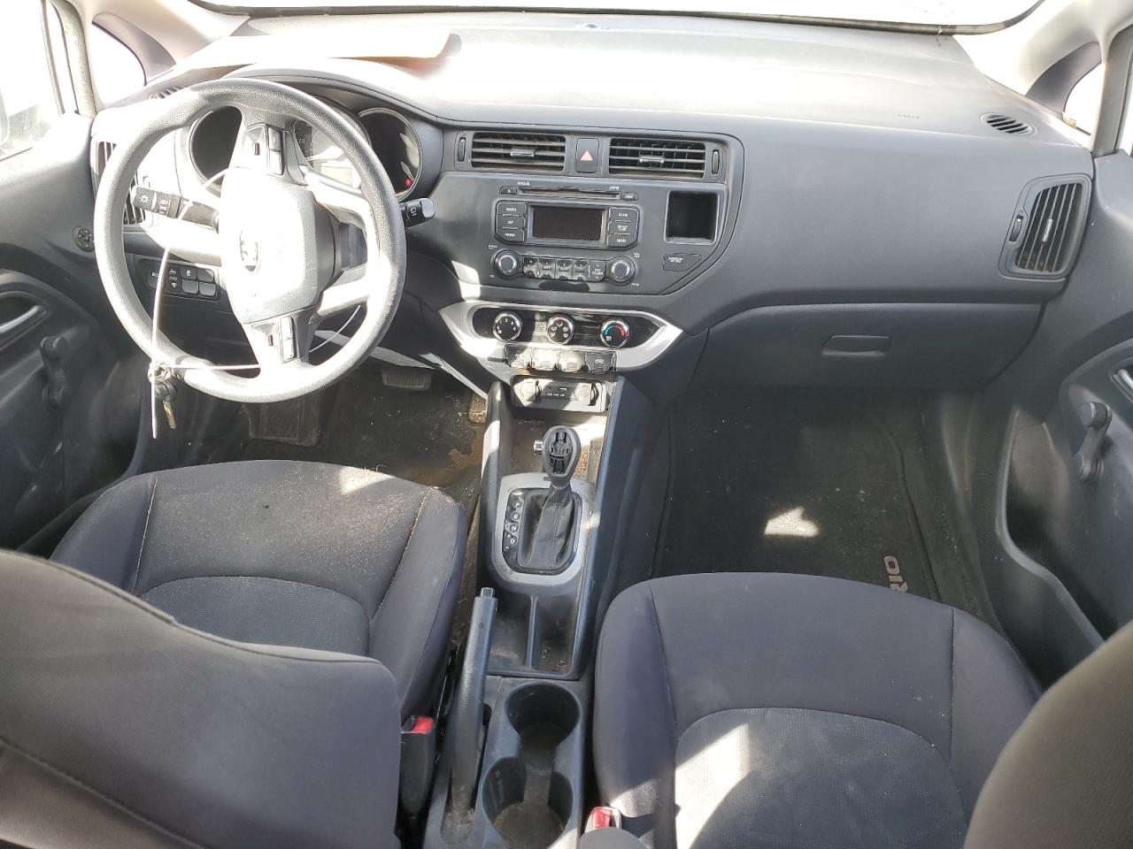 2015 Kia Rio - Image 8
