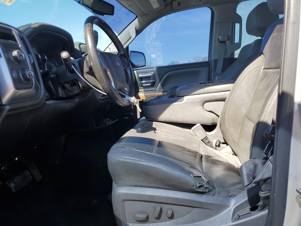 2015 Chevrolet Silverado - Image 7