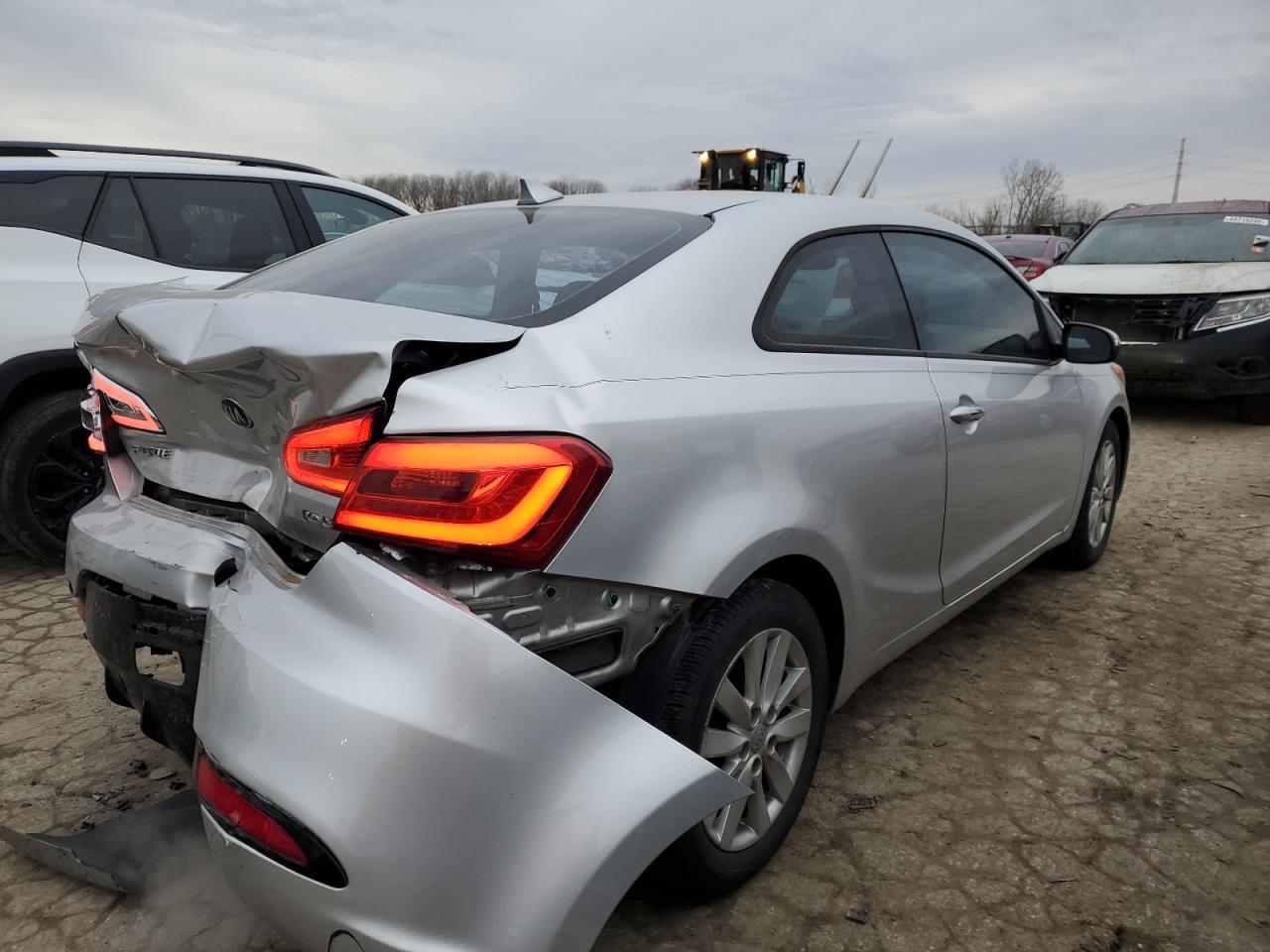 2015 Kia Forte - Image 3