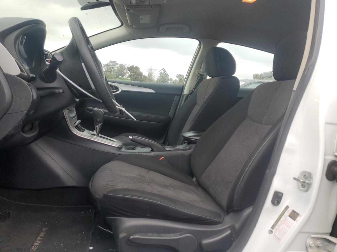 2014 Nissan Sentra - Image 7