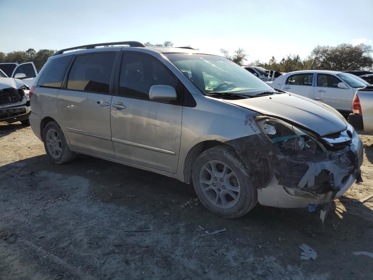 2006 Toyota Sienna - Image 4