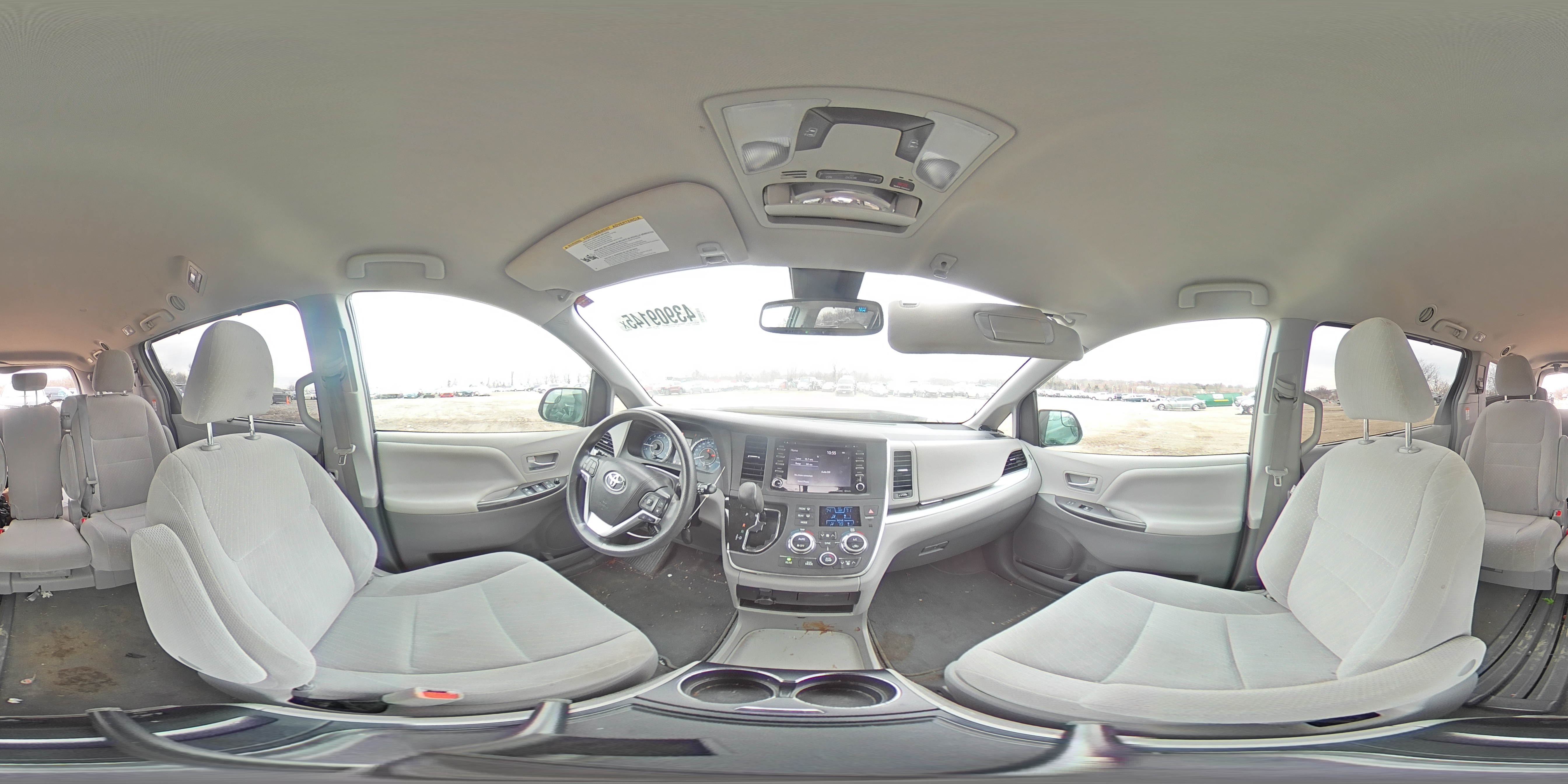 2018 Toyota Sienna - Image 13