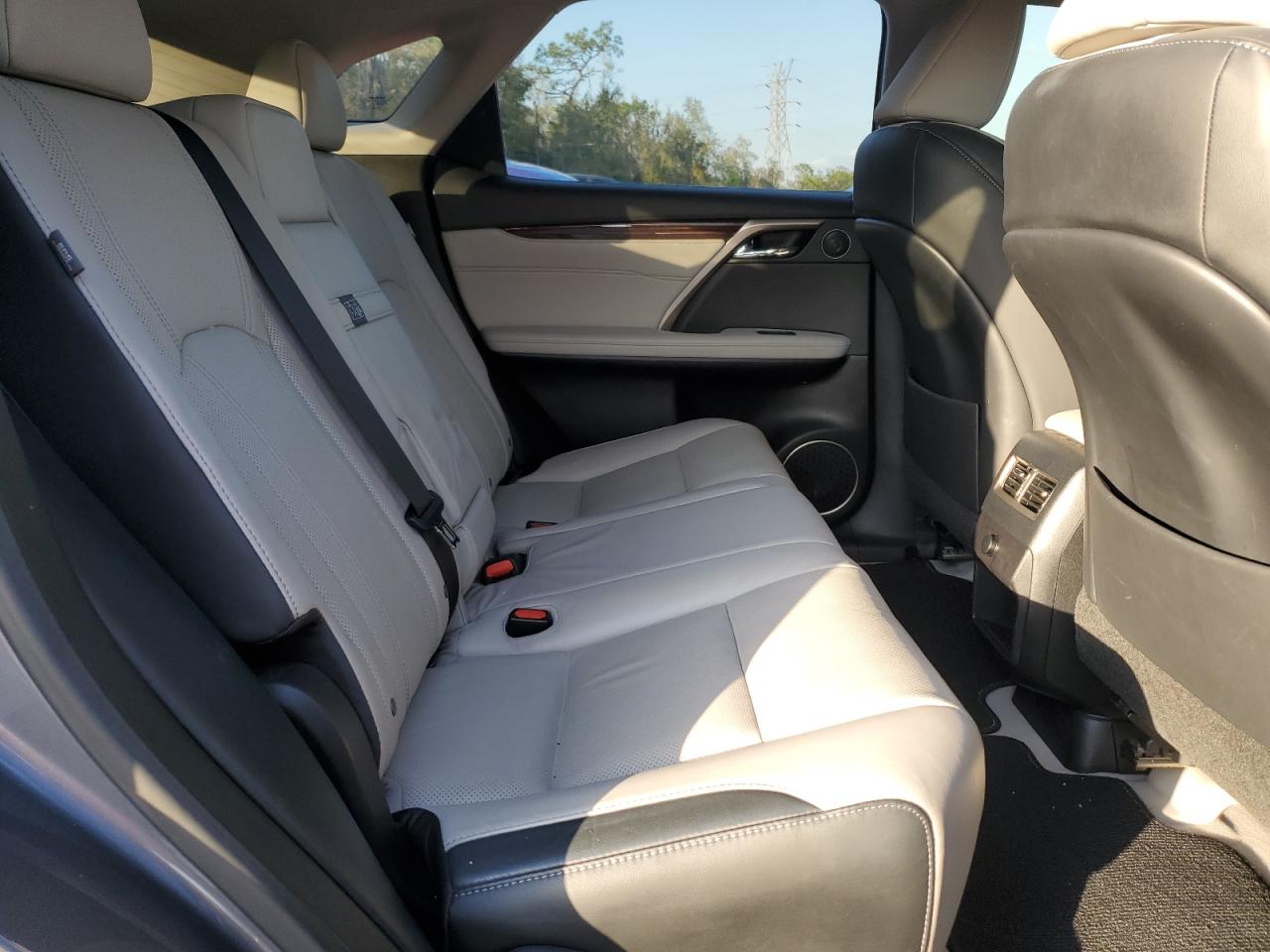 2017 Lexus RX - Image 11