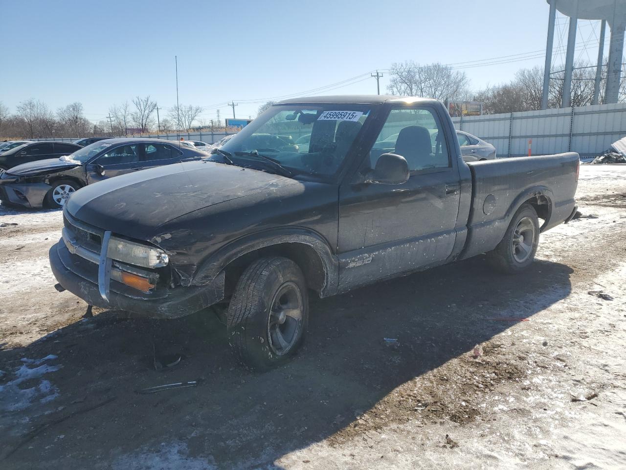1998 Chevrolet S Truck S10 for Sale in Chicago Heights, IL - Front End