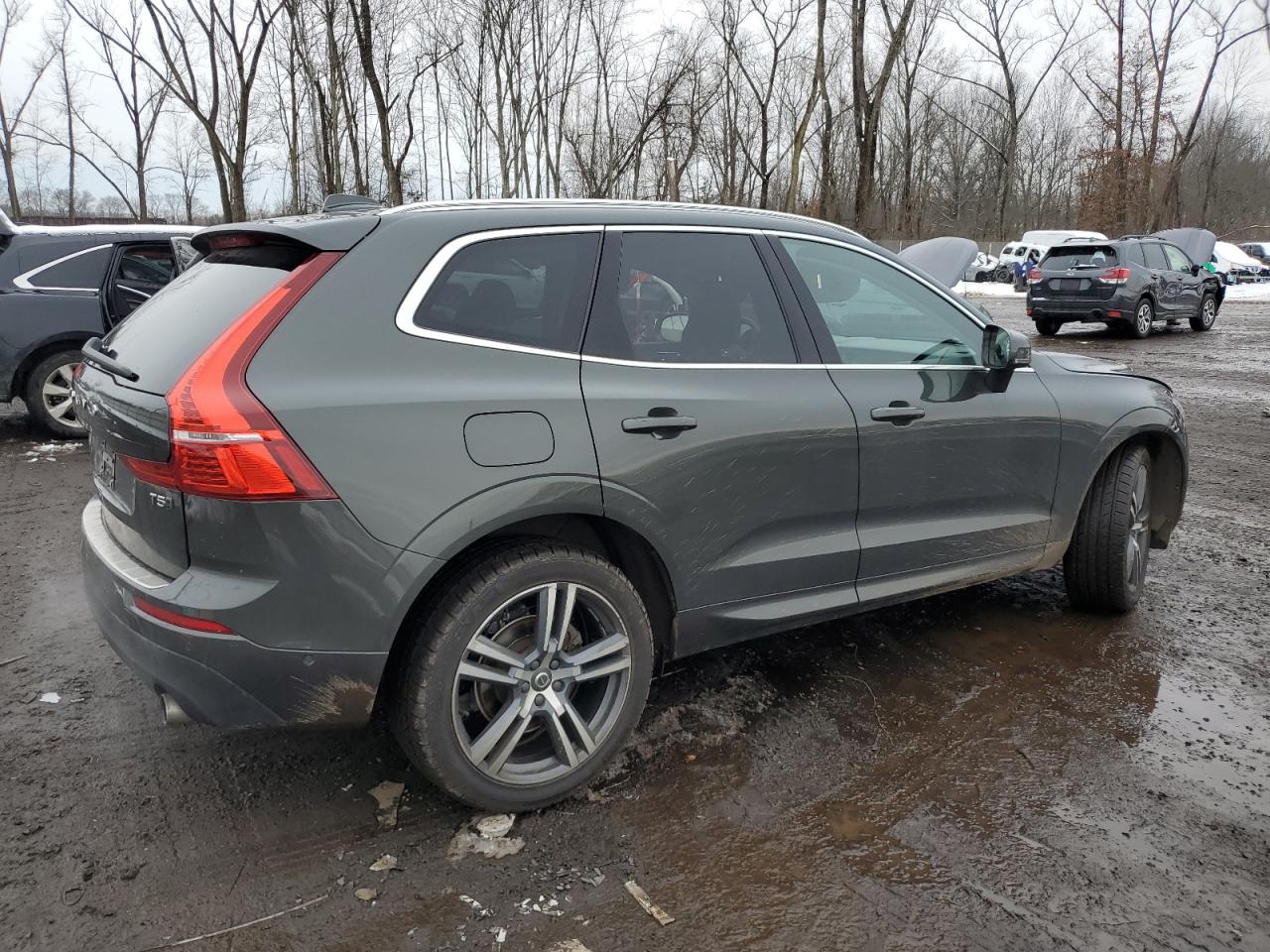 2018 Volvo XC60 - Image 3