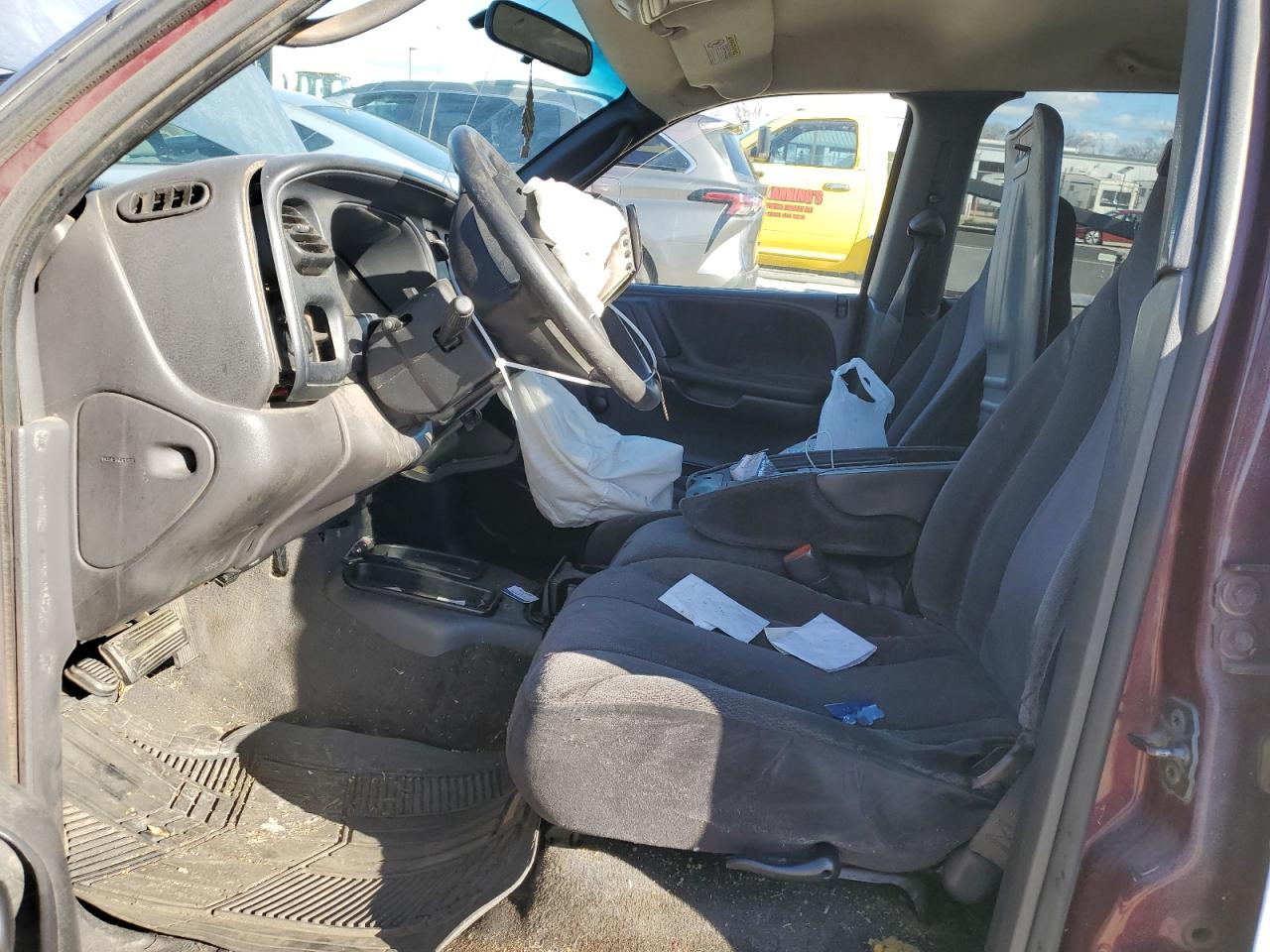 2000 Dodge Dakota - Image 7
