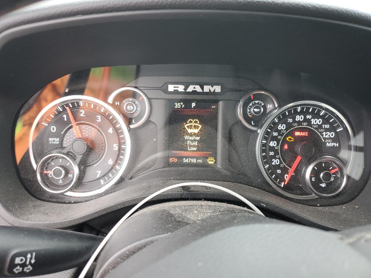 2021 RAM 1500 - Image 9