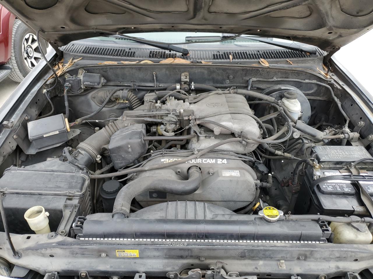 2002 Toyota Tacoma - Image 12