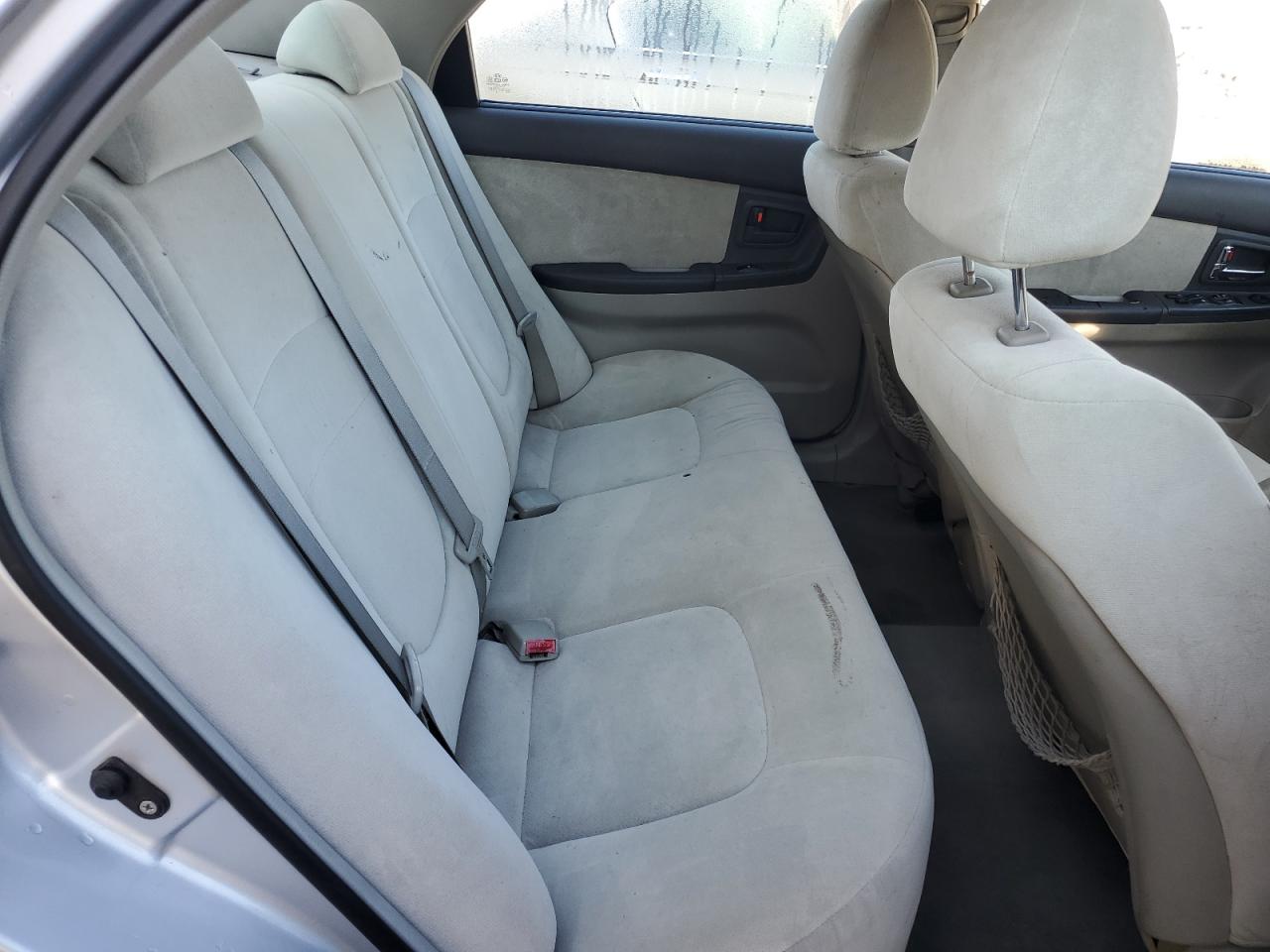 2006 Kia Spectra - Image 10