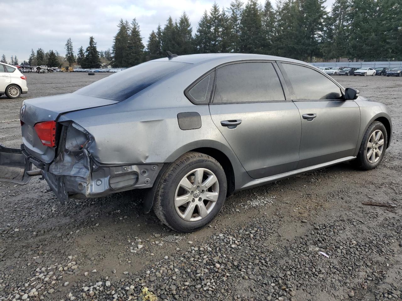 2015 Volkswagen Passat - Image 3