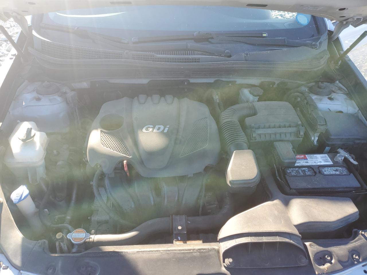 2012 Hyundai Sonata - Image 11