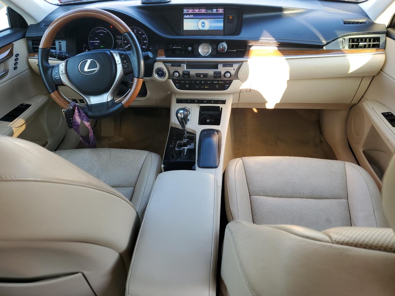 2014 Lexus ES - Image 8