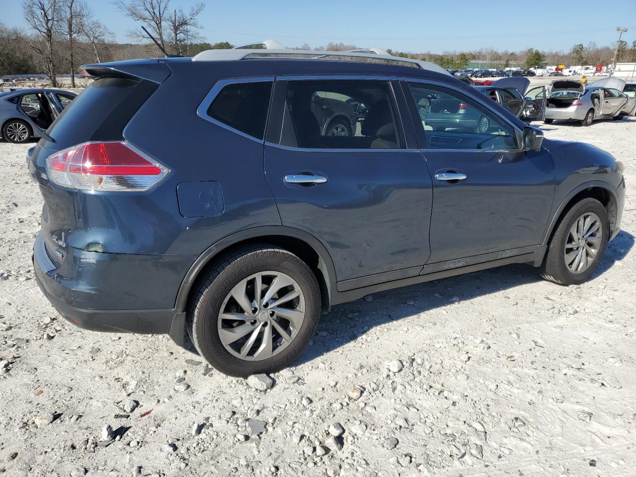 2014 Nissan Rogue - Image 3