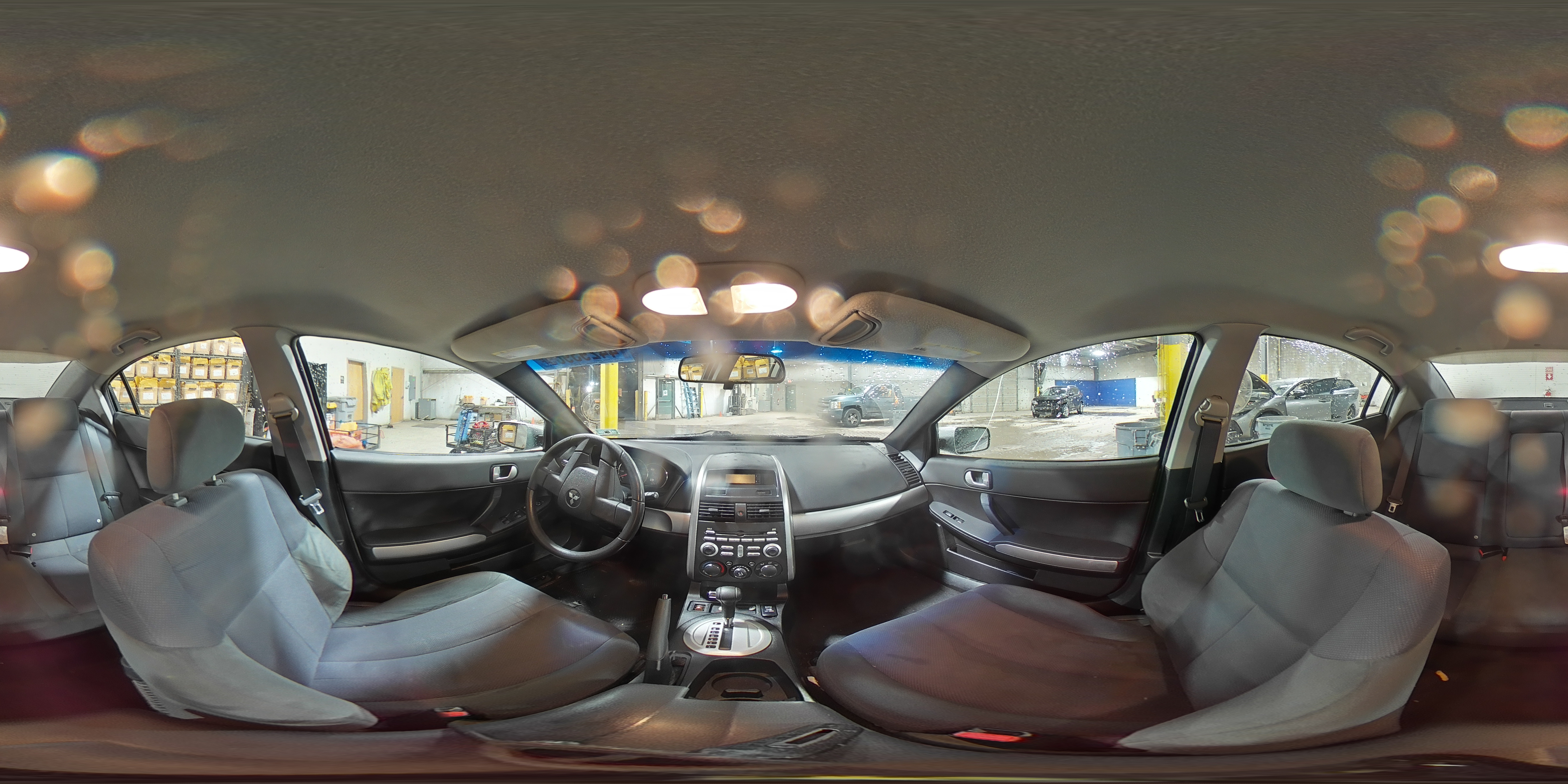 2006 Mitsubishi Galant - Image 13