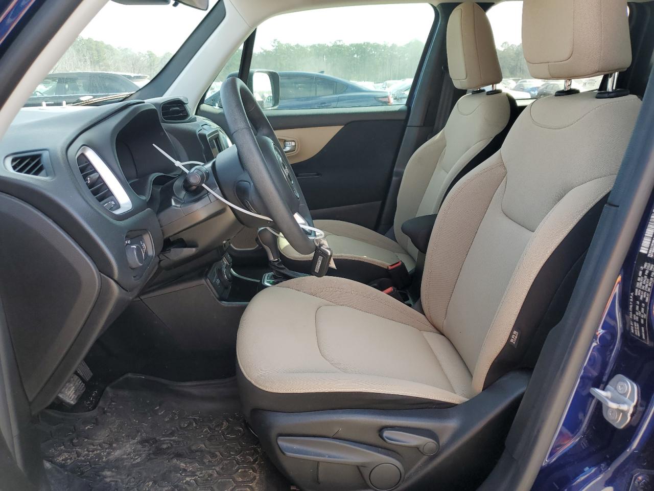 2018 Jeep Renegade - Image 7
