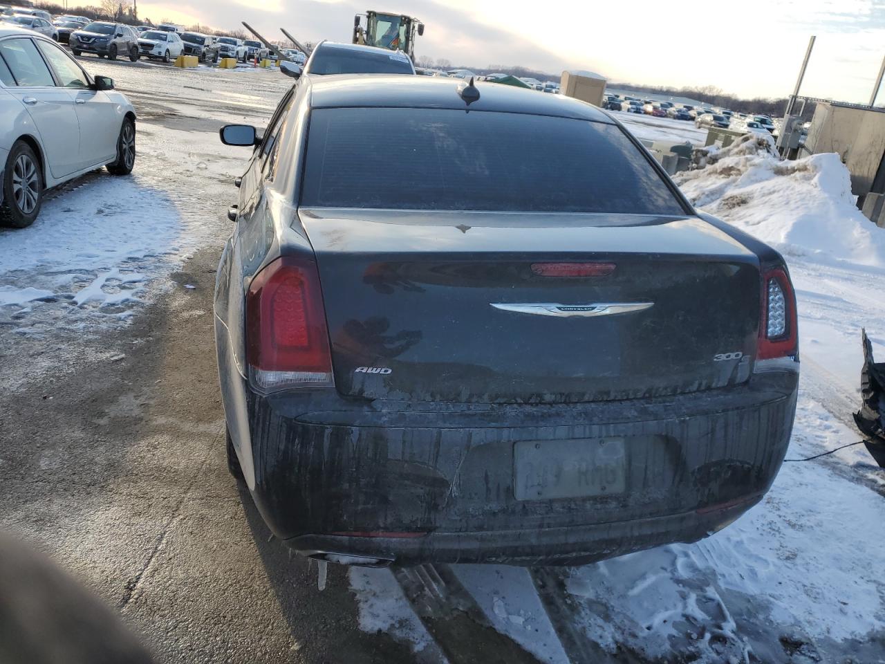 2016 Chrysler 300 - Image 6