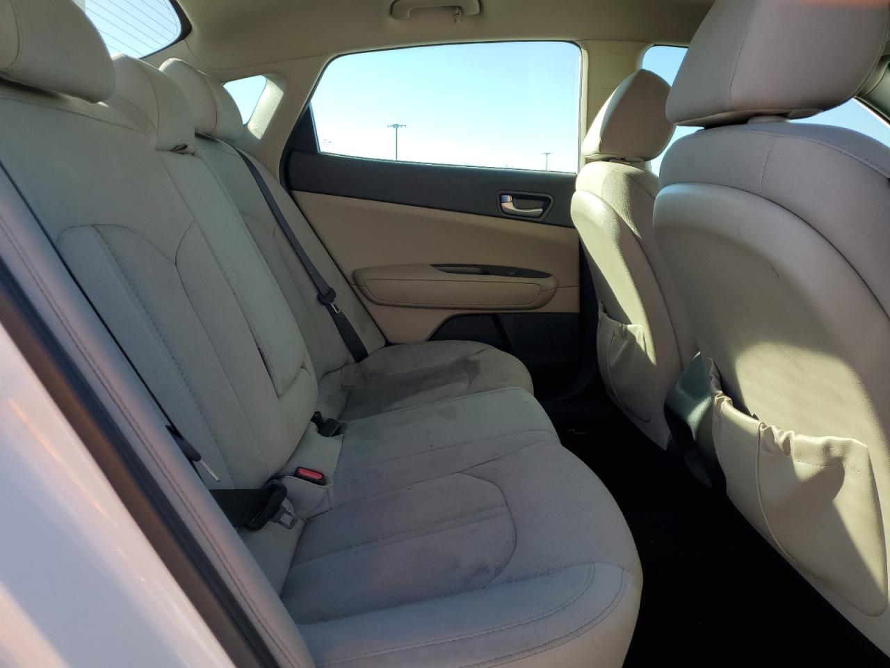 2018 Kia Optima - Image 10