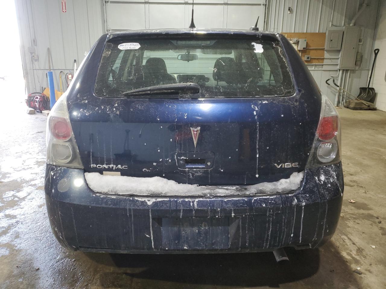 2009 Pontiac Vibe - Image 6