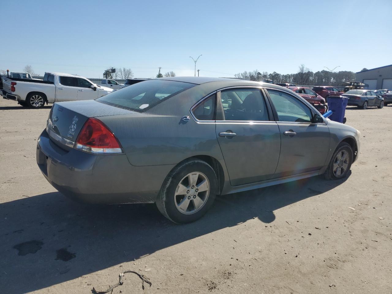 2009 Chevrolet Impala - Image 3