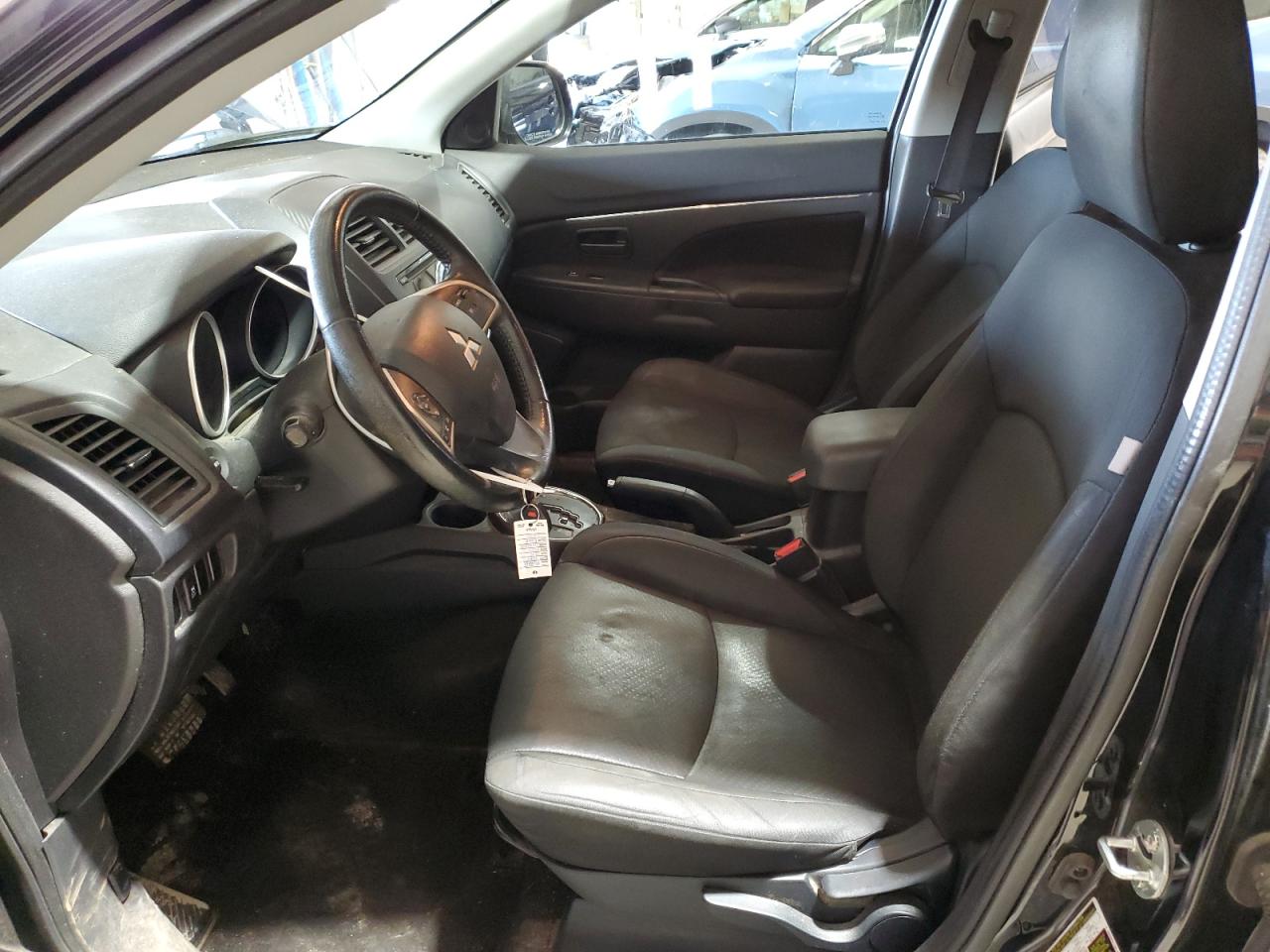 2015 Mitsubishi Outlander - Image 7