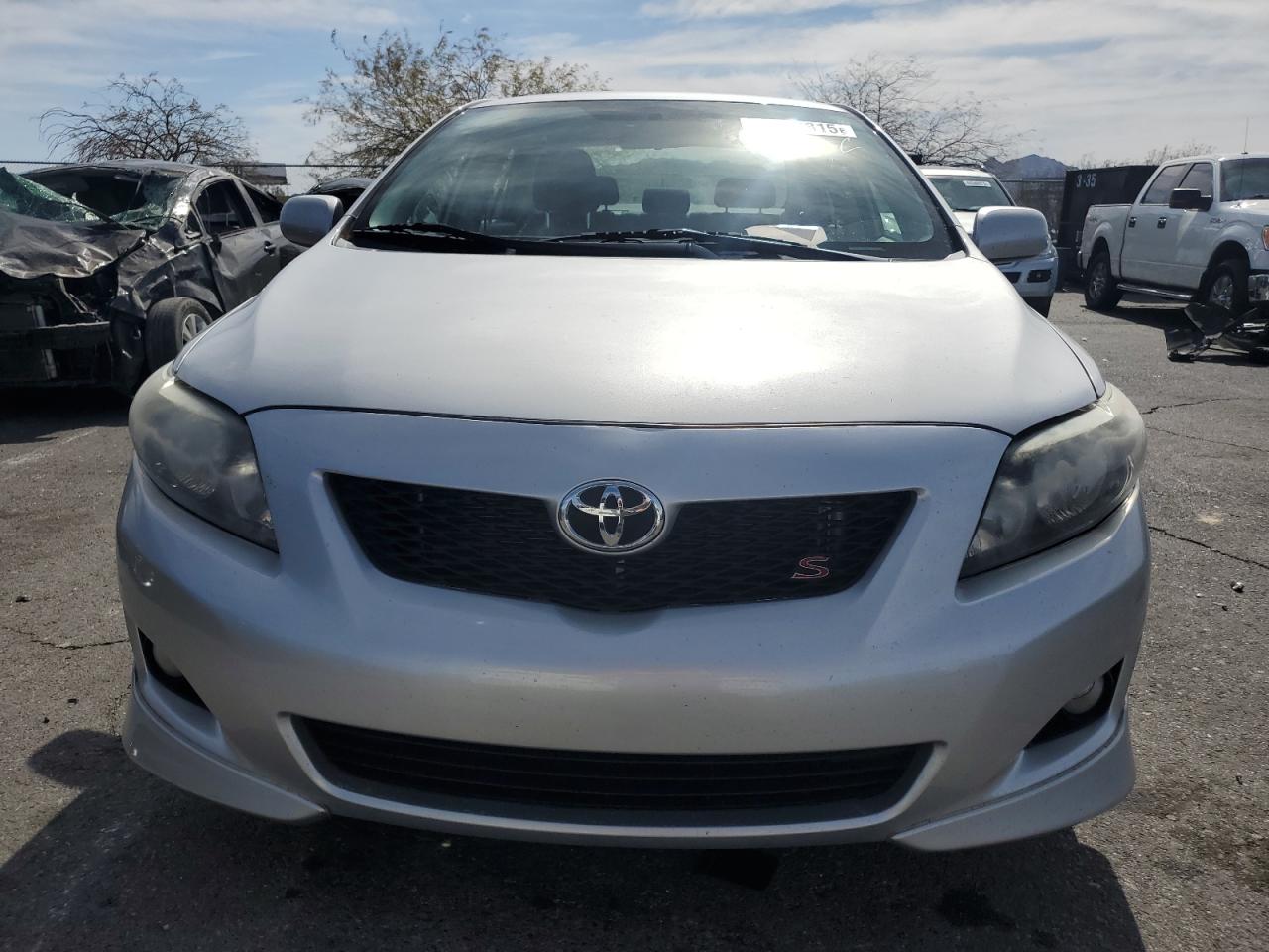 2010 Toyota Corolla - Image 5