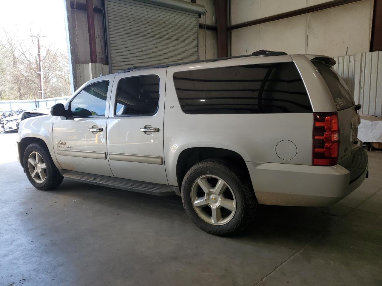 2014 Chevrolet Suburban - Image 2