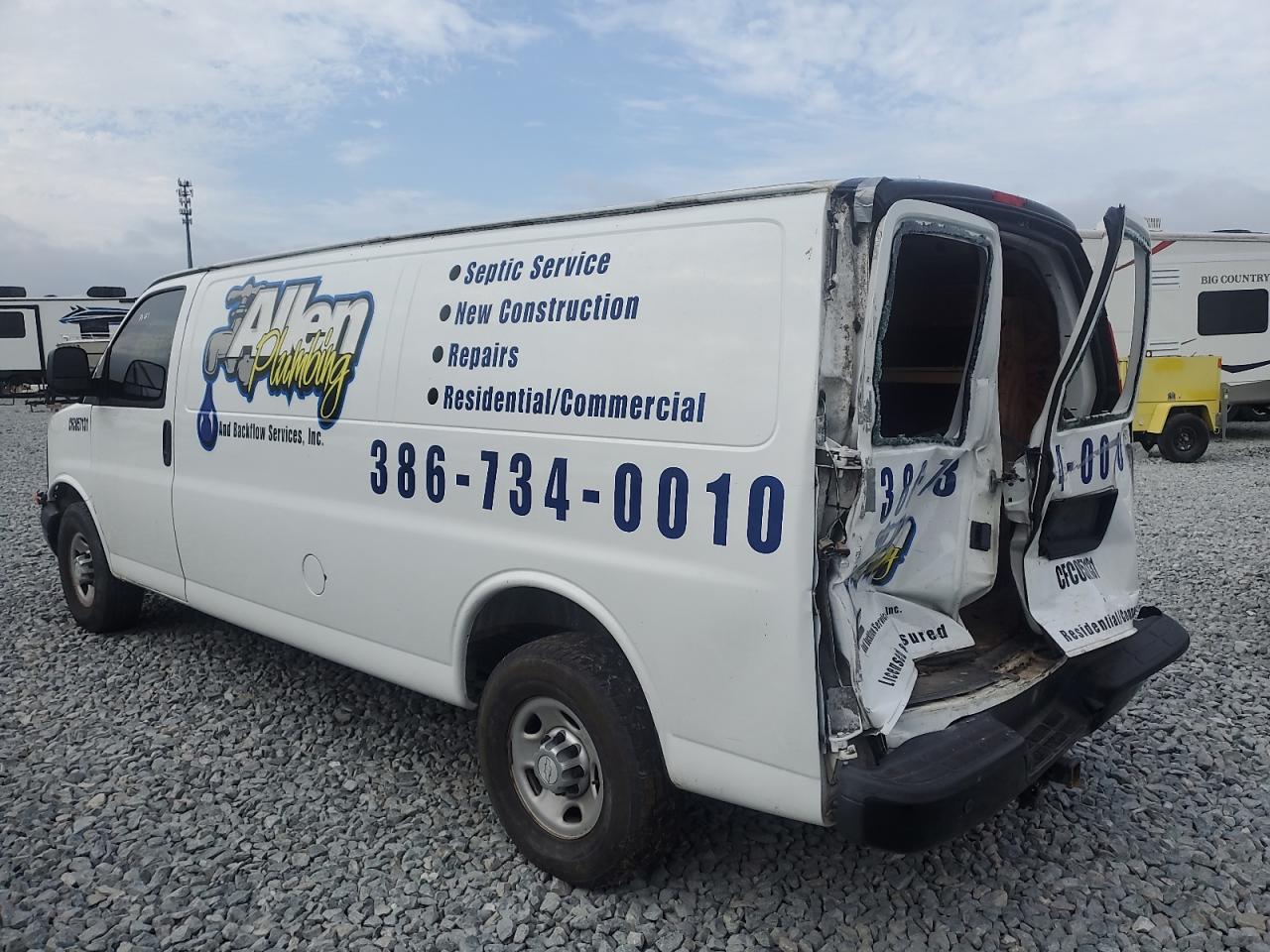 2015 Chevrolet Express - Image 3