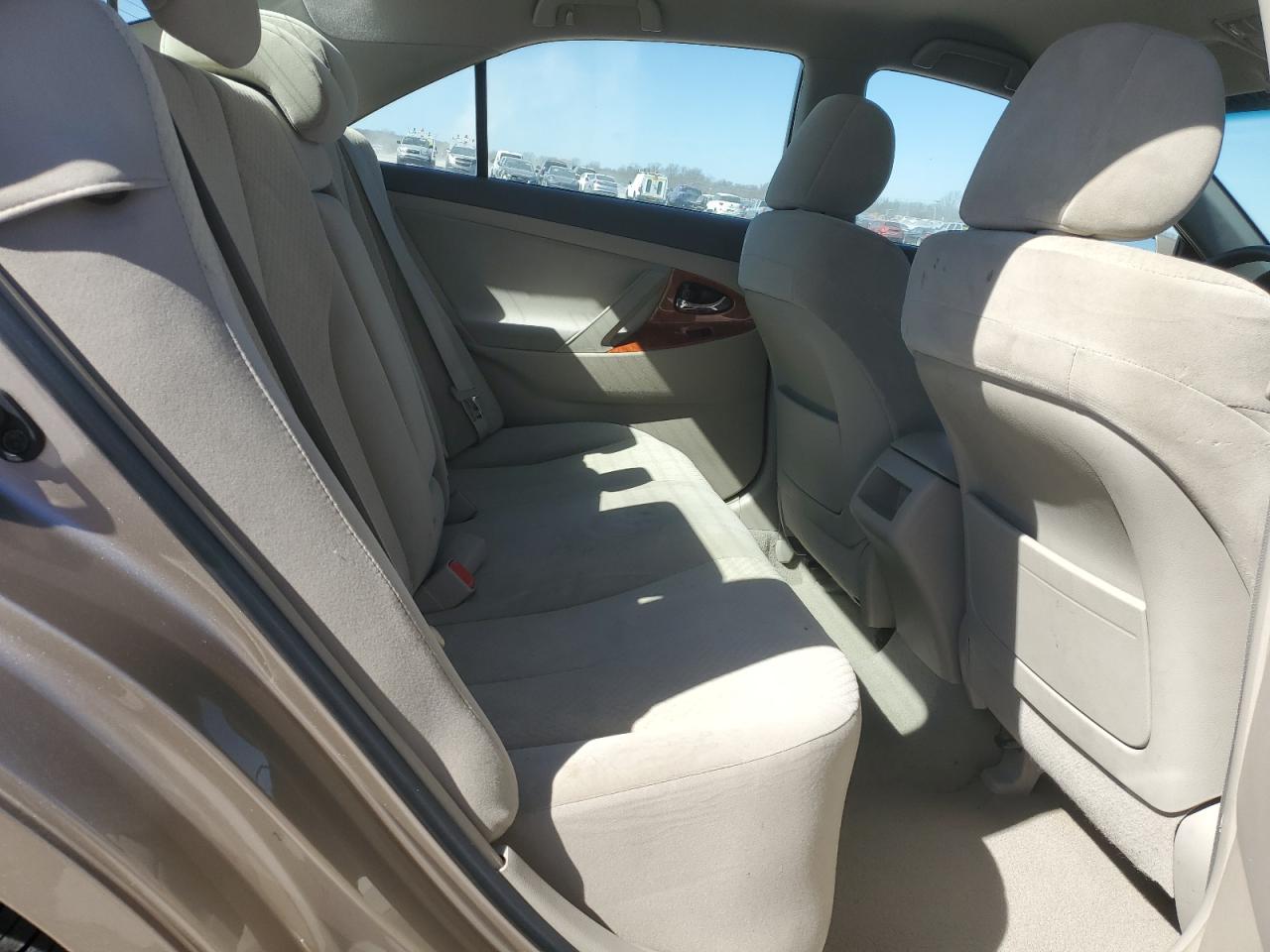 2009 Toyota Camry - Image 10