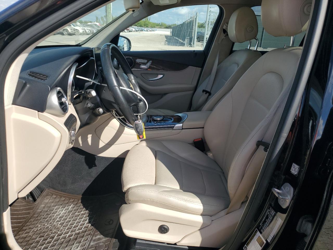 2018 Mercedes-Benz GLC - Image 7