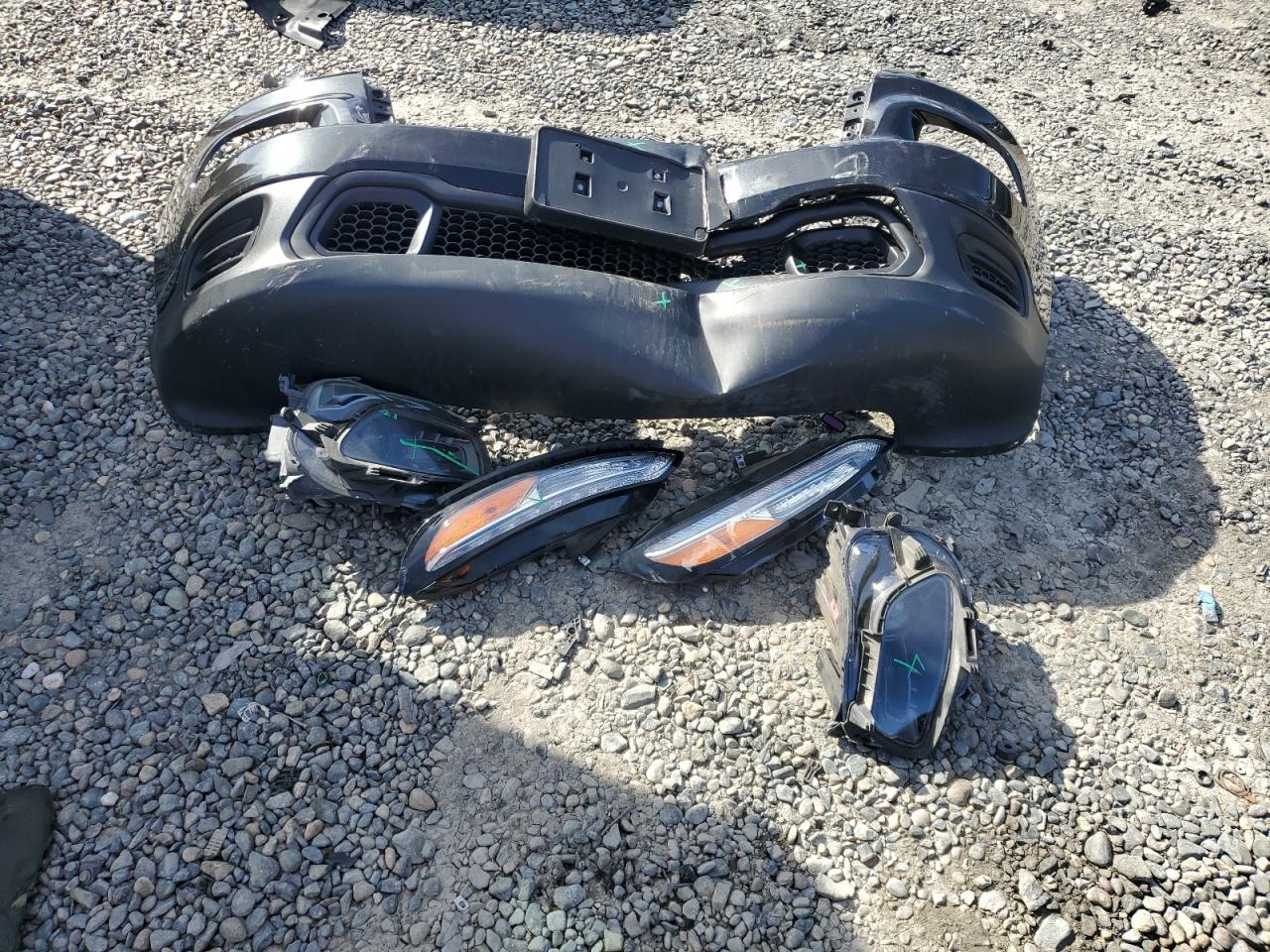 2015 Jeep Grand Cherokee - Image 12