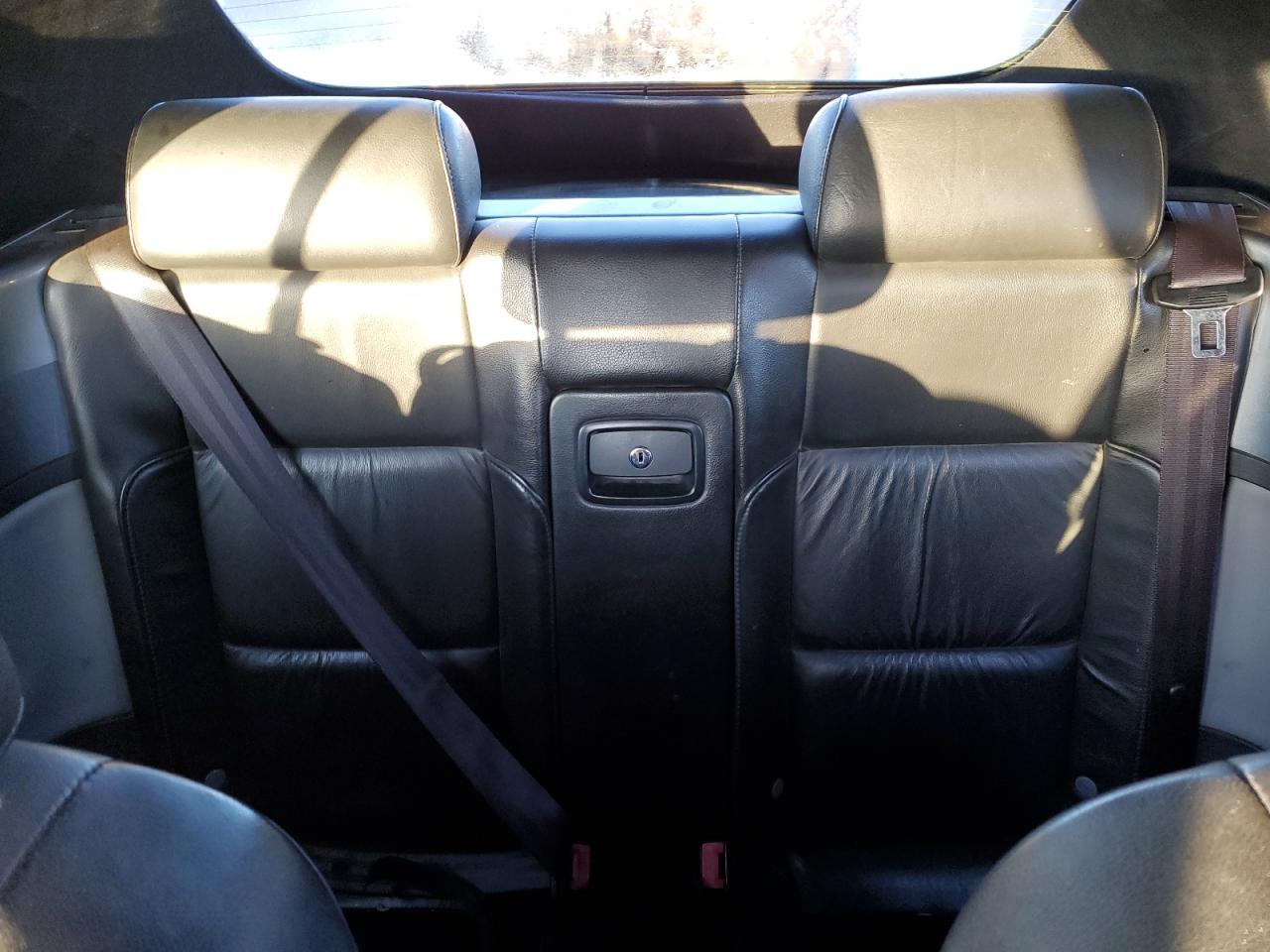 2005 Volkswagen Beetle - Image 10