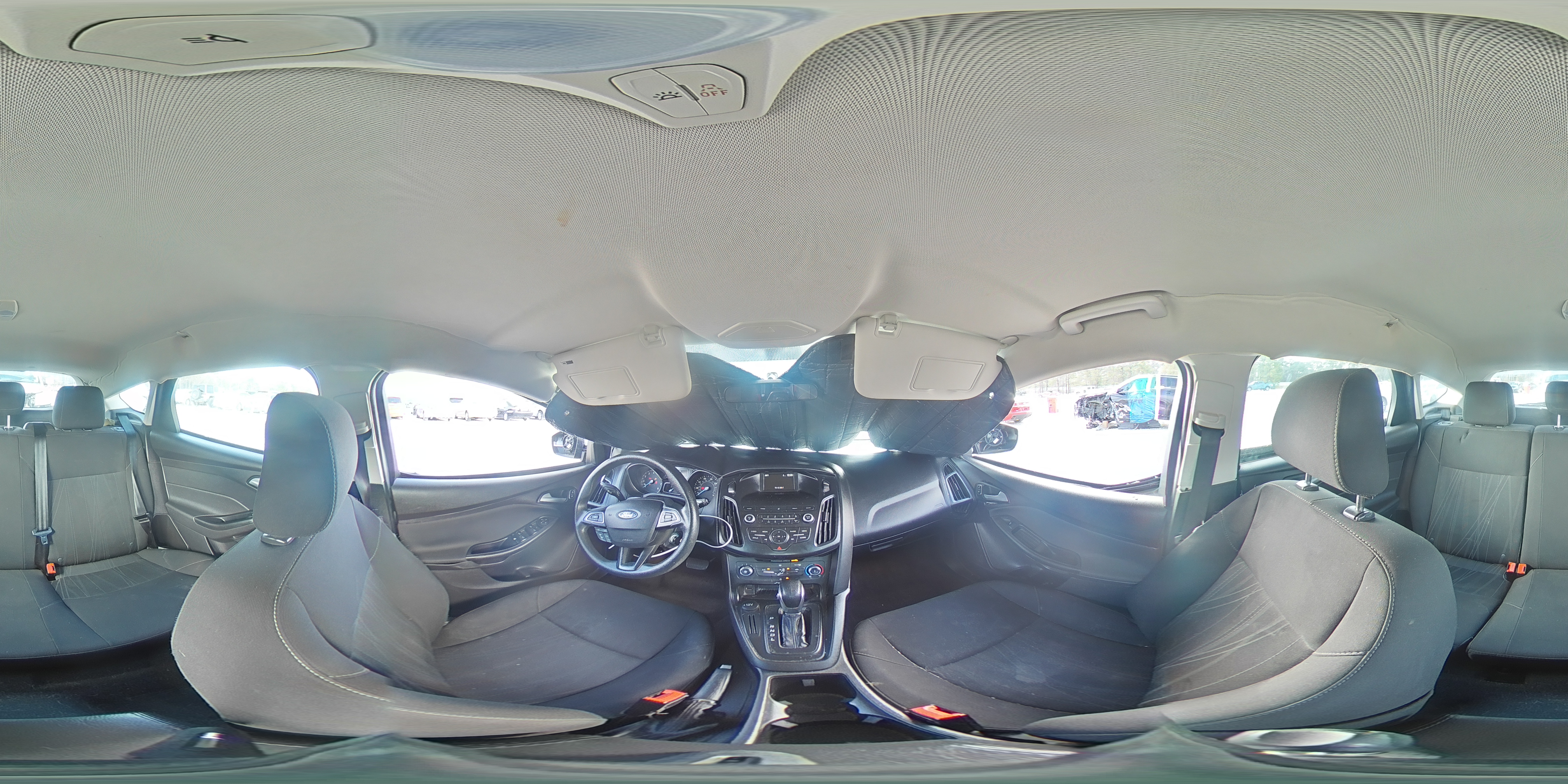 2018 Ford Focus - Image 16