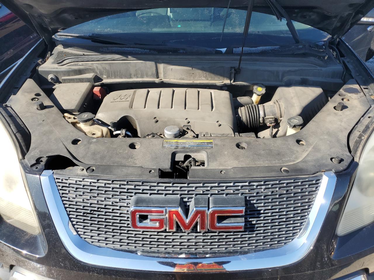 2009 GMC Acadia - Image 12