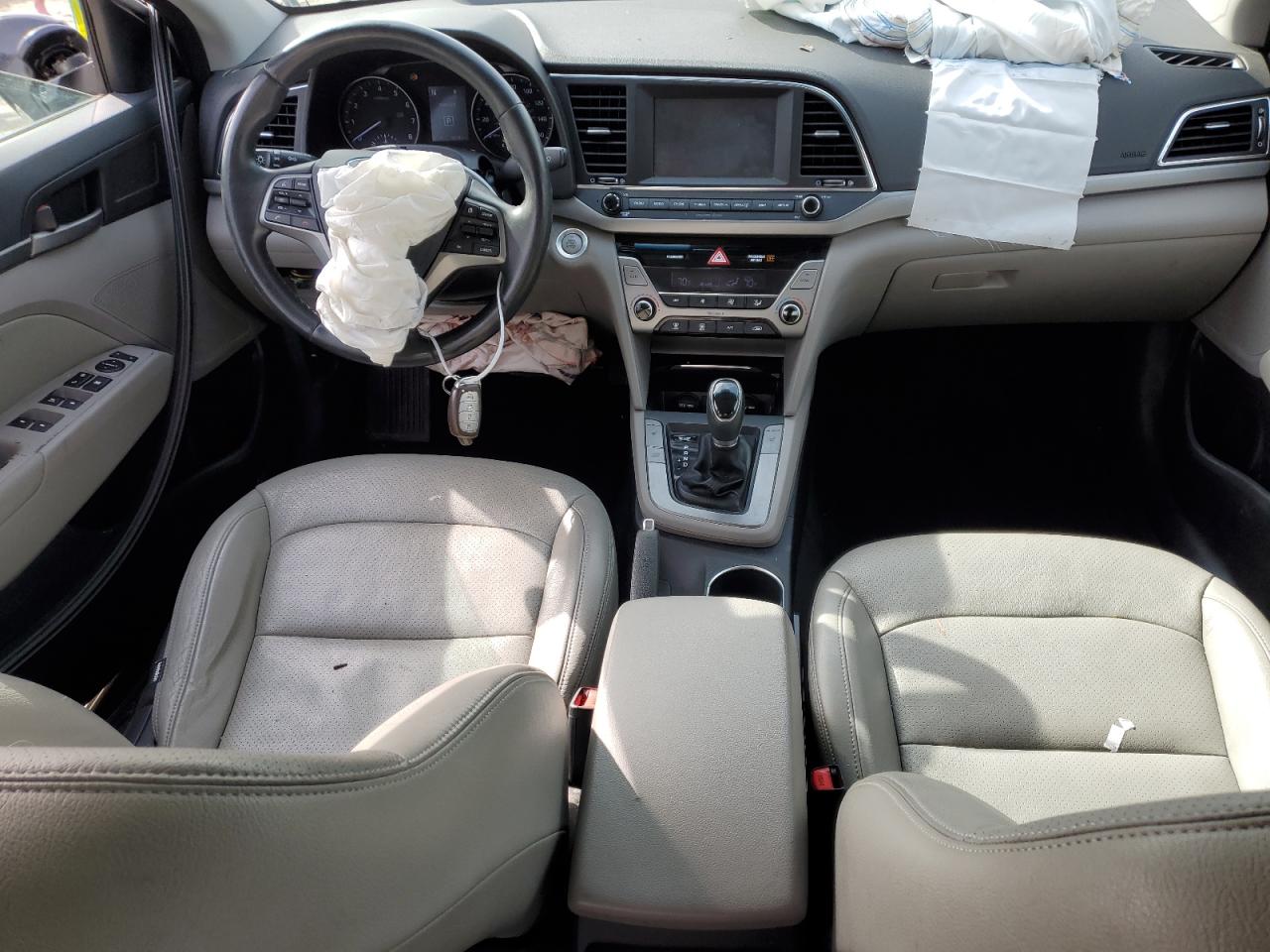 2018 Hyundai Elantra - Image 8