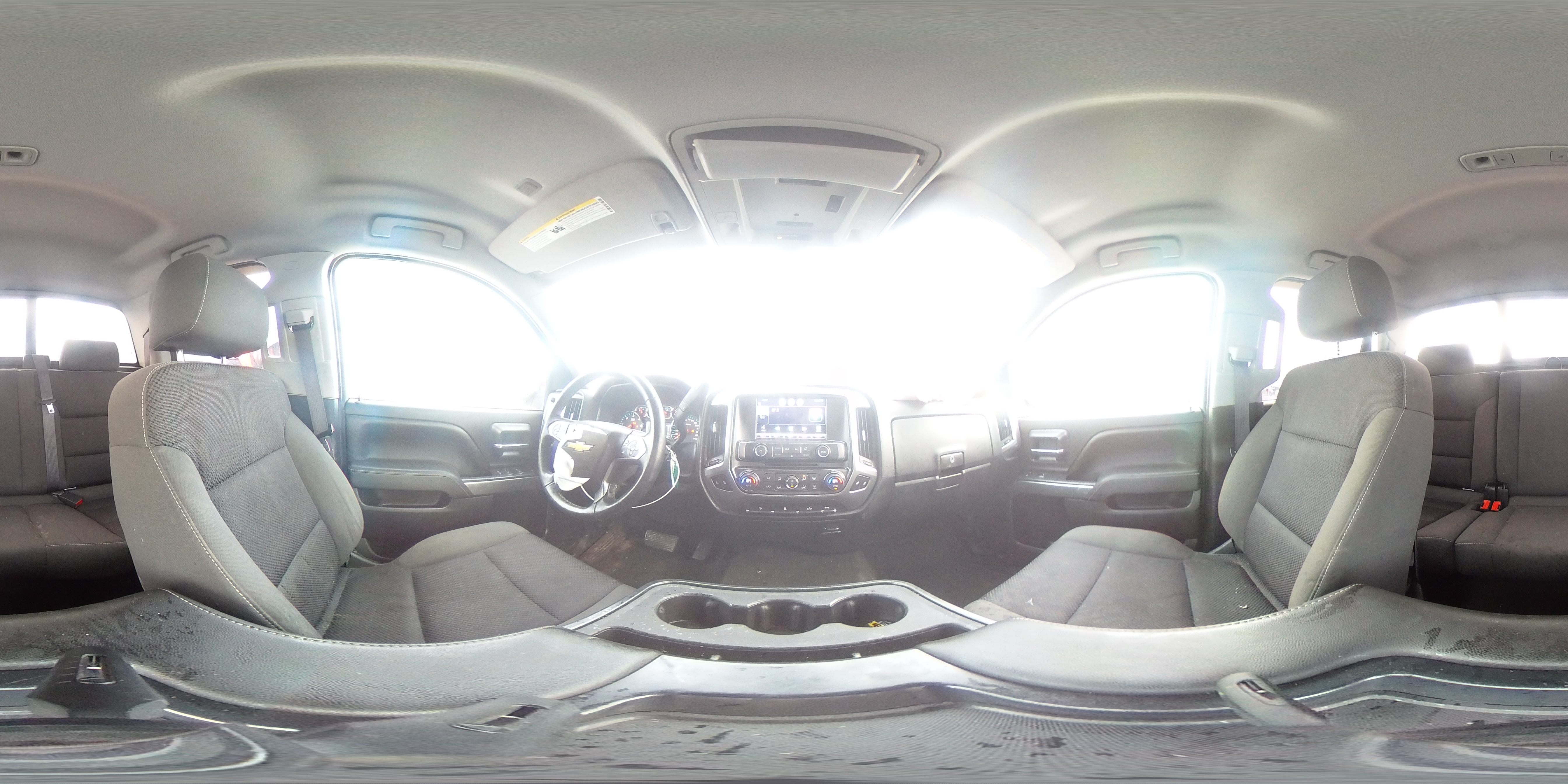 2015 Chevrolet Silverado - Image 13