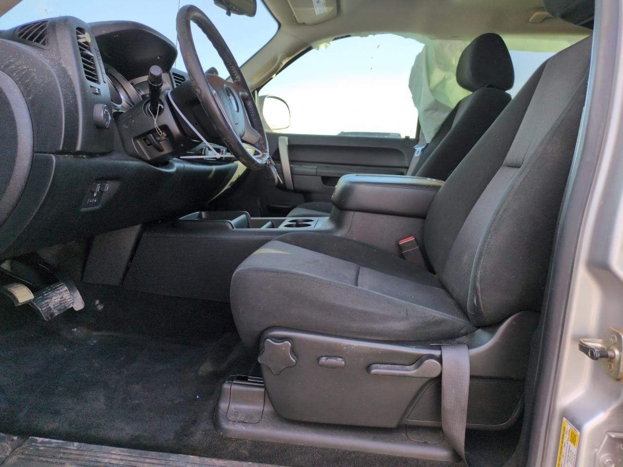 2011 GMC Sierra - Image 7