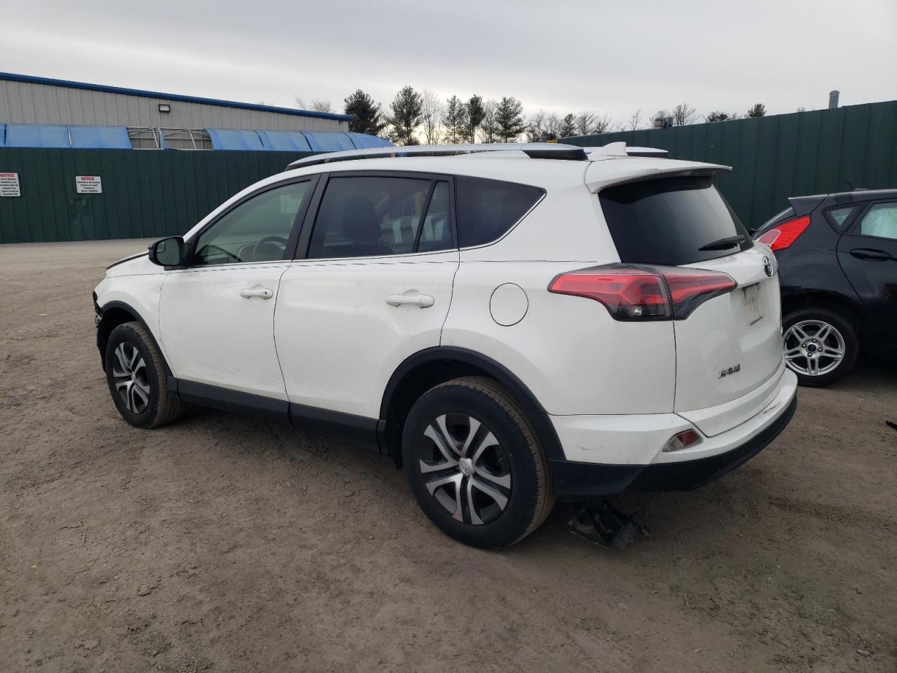 2016 Toyota RAV 4 - Image 2