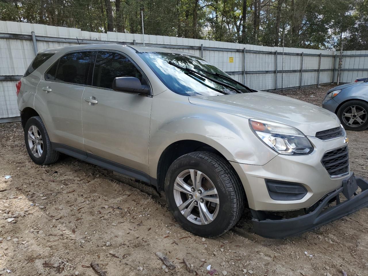 2016 Chevrolet Equinox - Image 4