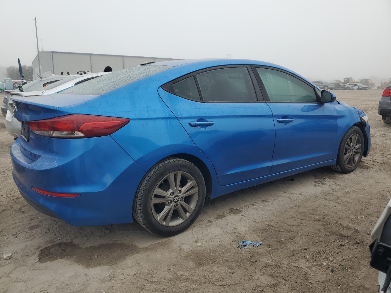 2017 Hyundai Elantra - Image 3