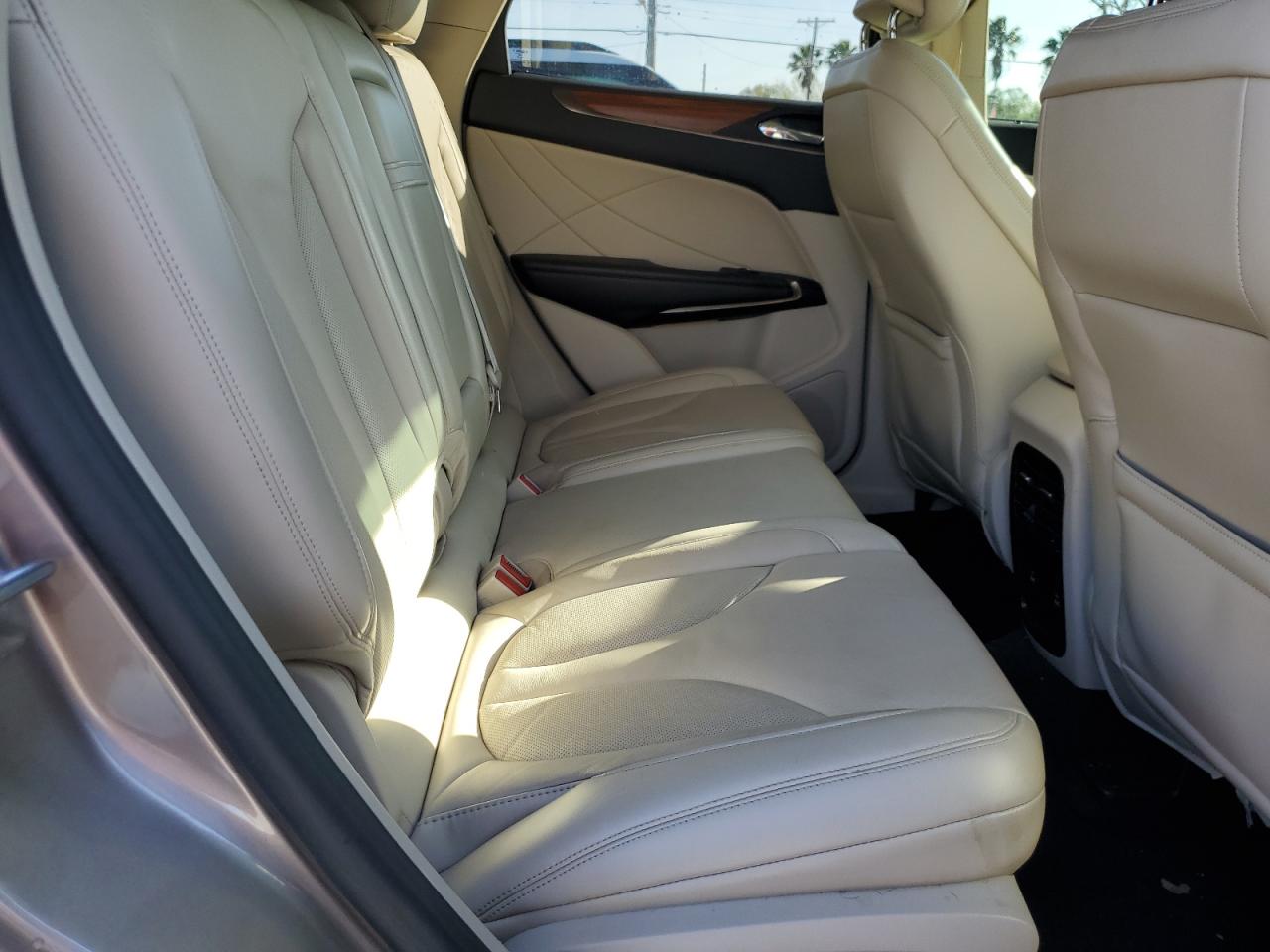 2019 Lincoln MKC - Image 11