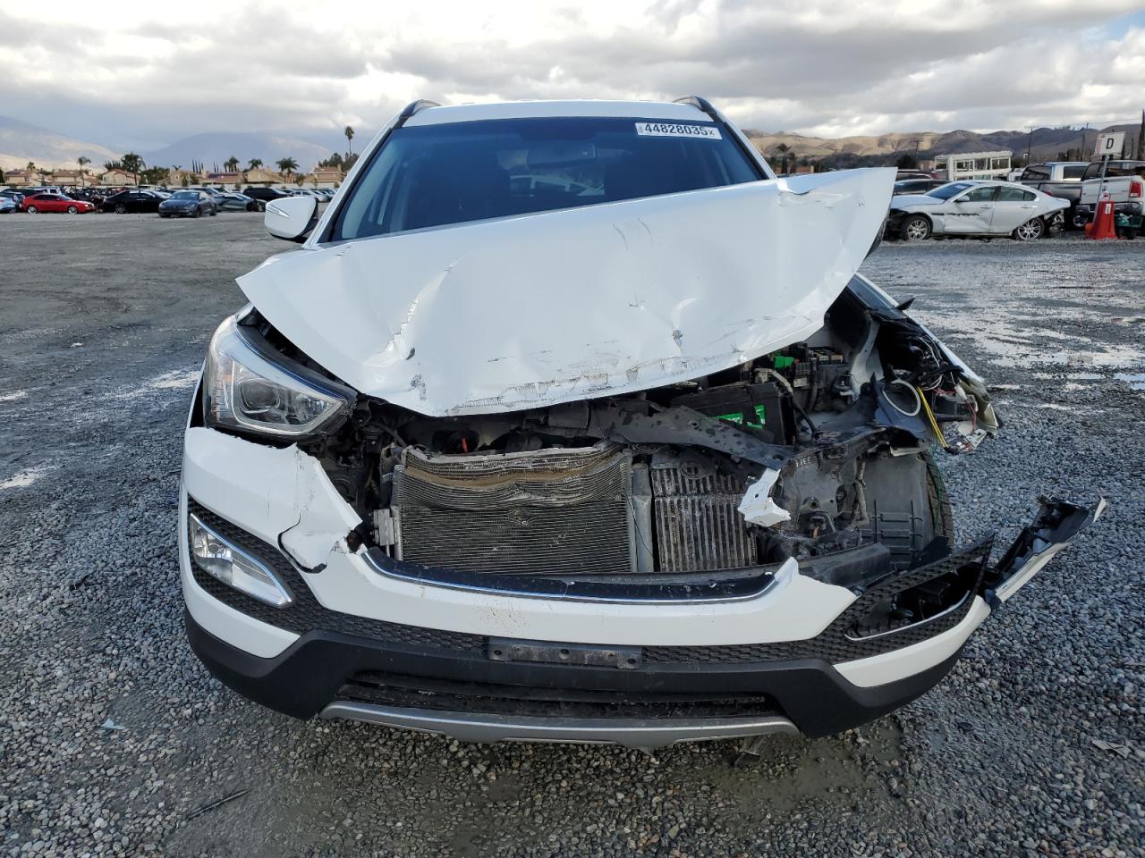 2014 Hyundai Santa Fe - Image 5