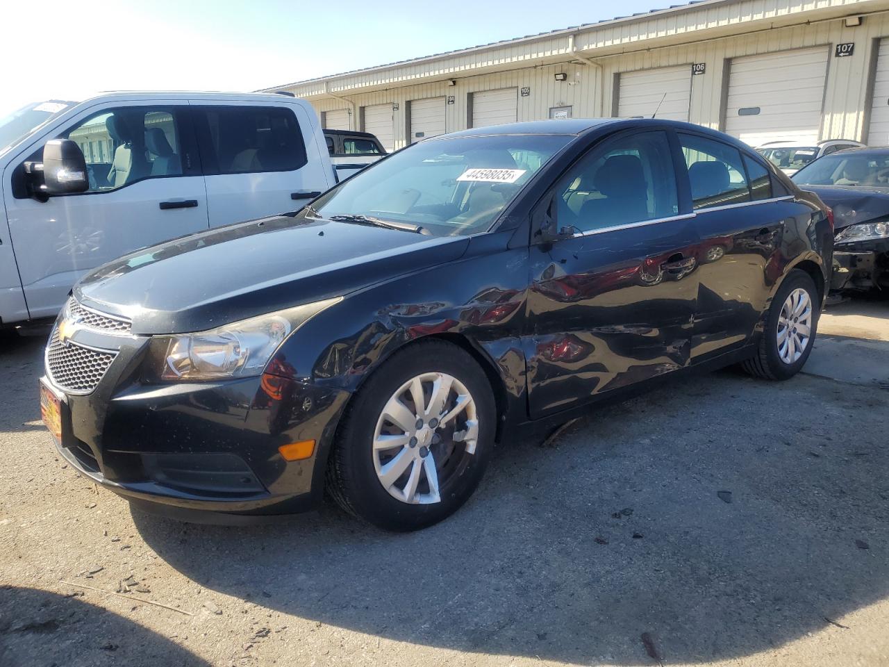 2011 Chevrolet Cruze - Image 1