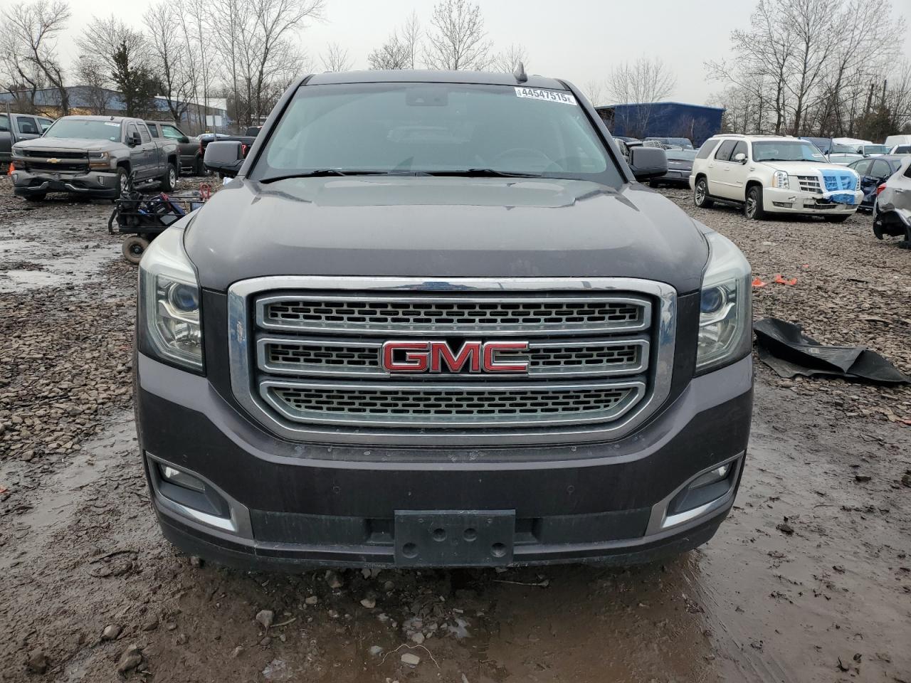 2016 GMC Yukon - Image 5