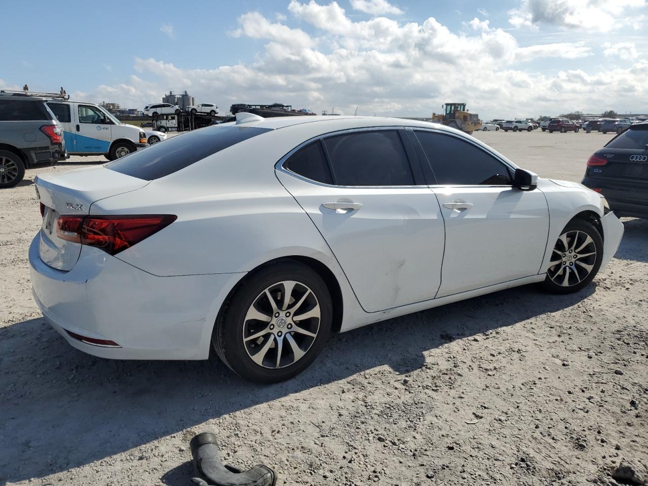 2015 Acura TLX - Image 3