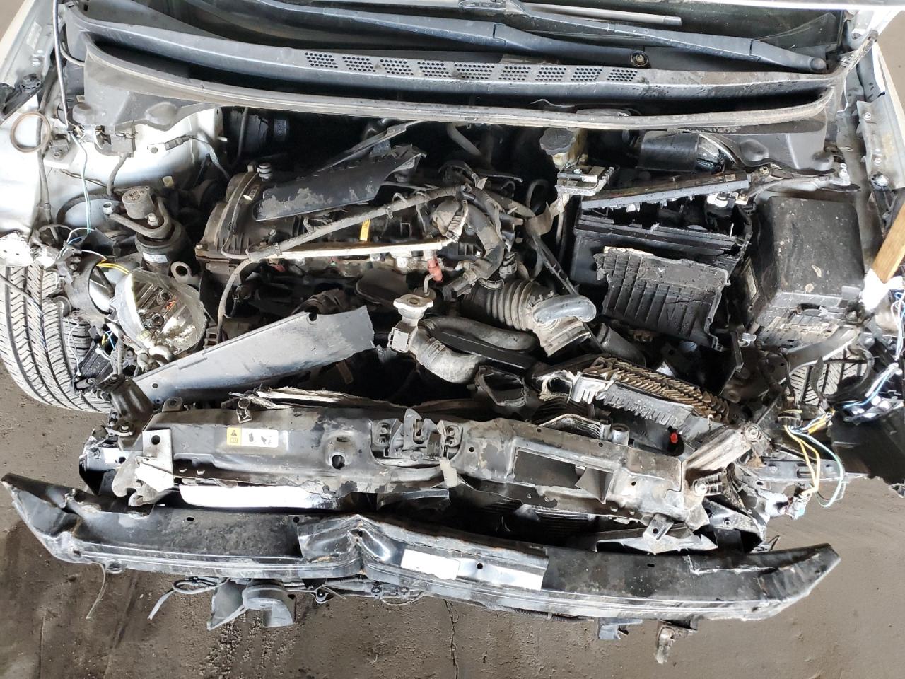 2013 Hyundai Elantra - Image 11